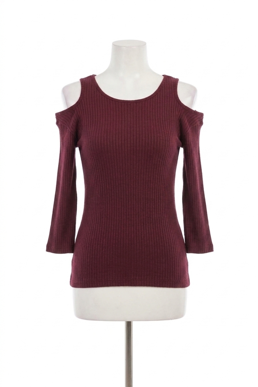 NEW FRENCH KYSS leah open shoulder top in burgundy